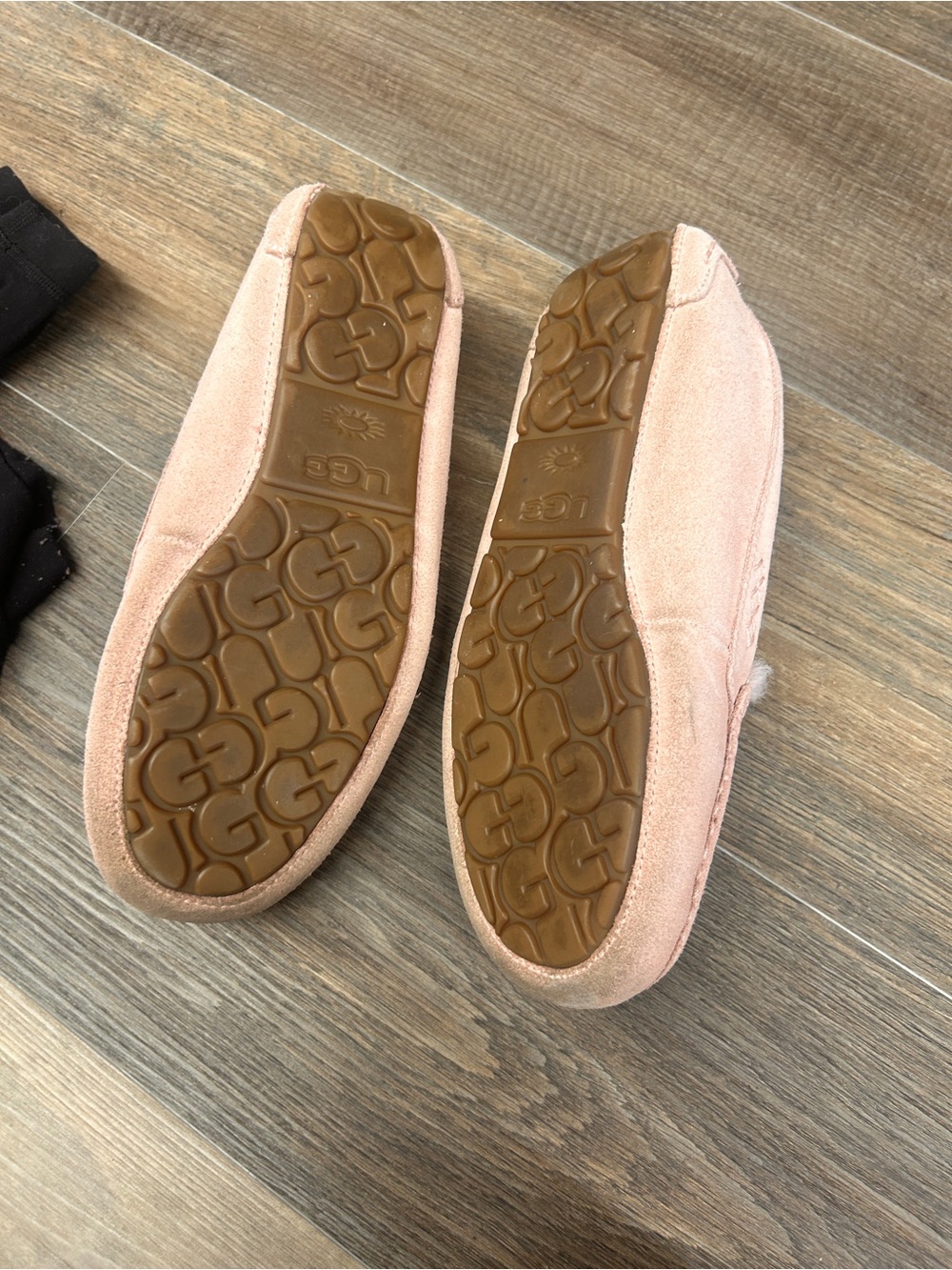 UGG Women's Pink cozy Slippers - Picture 2 of 3